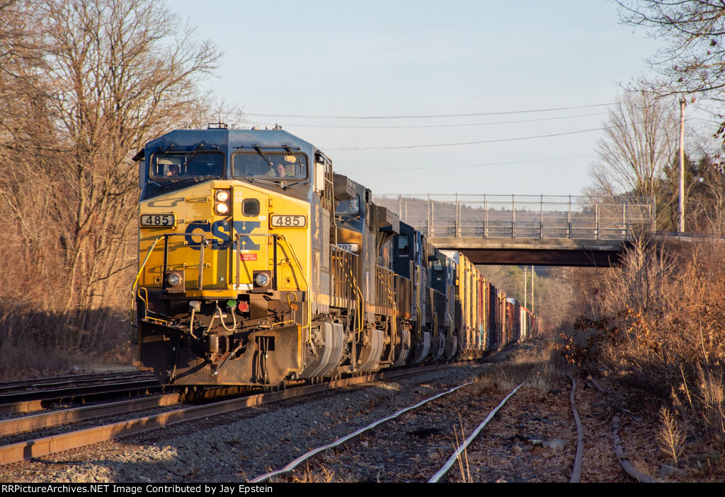 M426 (Portland, ME to Selkirk) undulates through Palmer